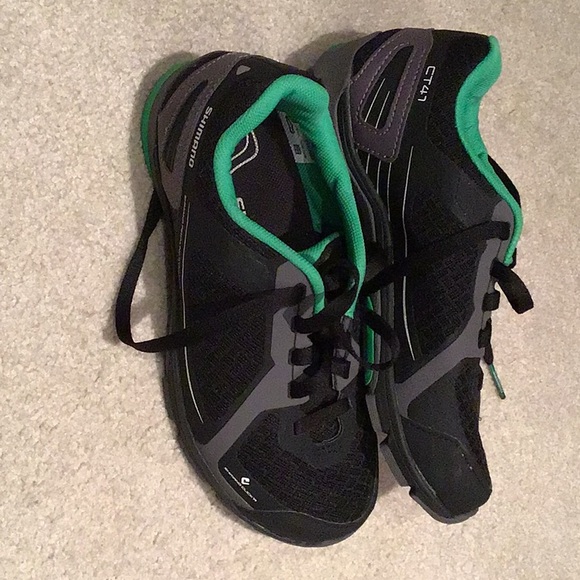 Shimano Shoes - Like new Shimano women’s cycling shoes